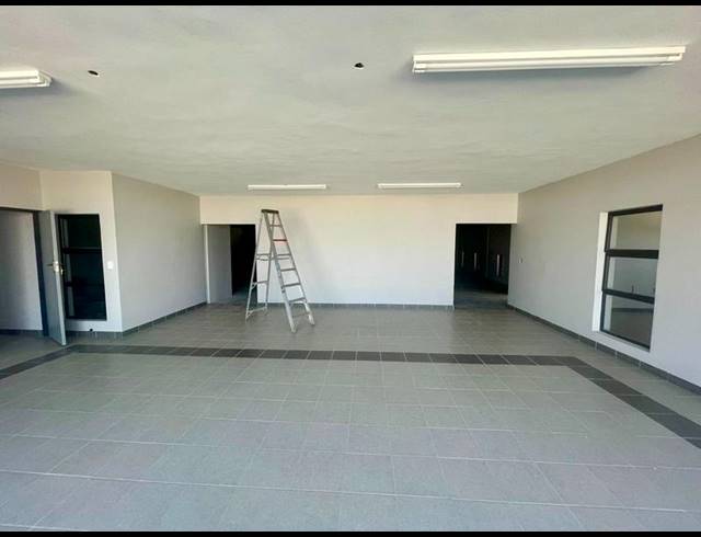 INDUSTRIAL PROPERTY TO RENT IN MAGNA VIA INDUSTRIAL